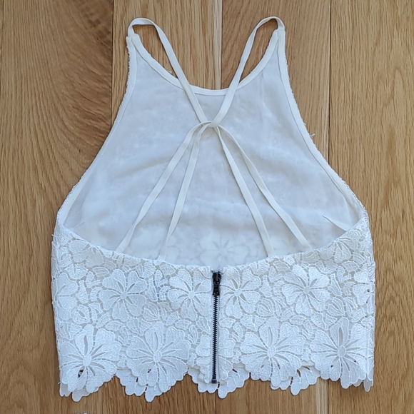 Alice and Olivia Cross Back Matching Lace Set - Picture 5 of 12